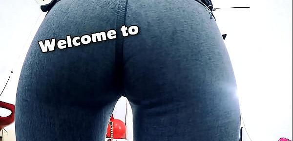  Indredible HOT BLONDE Has Perfect Round ASS and Huge Tits in Tight Jeans